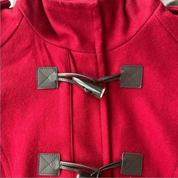 london Fog Women’s Wool, red peacoat with hood Size SP - Picture 3 of 9